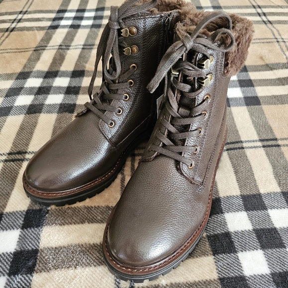 Brown Leather Fur-Lined Boots - Picture 1 of 9